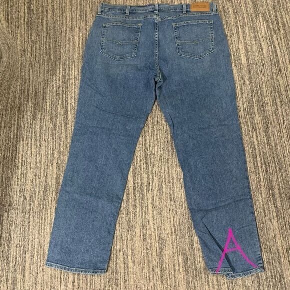 Levi Strauss & Co Men 40x32 Signature S67 Athletic Jean Lt Wash Straight Leg (A) - Picture 5 of 5